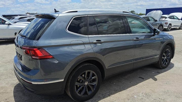 Volkswagen Tiguan  2024