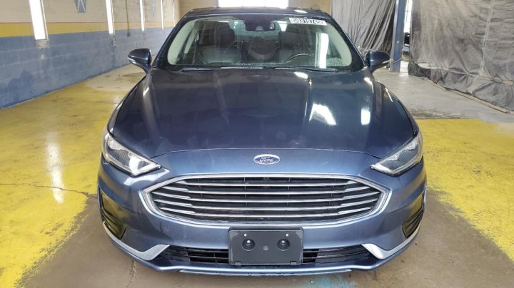 Ford FUSION  2019
