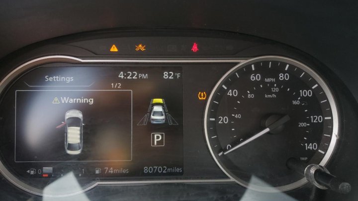 Nissan Versa  2021
