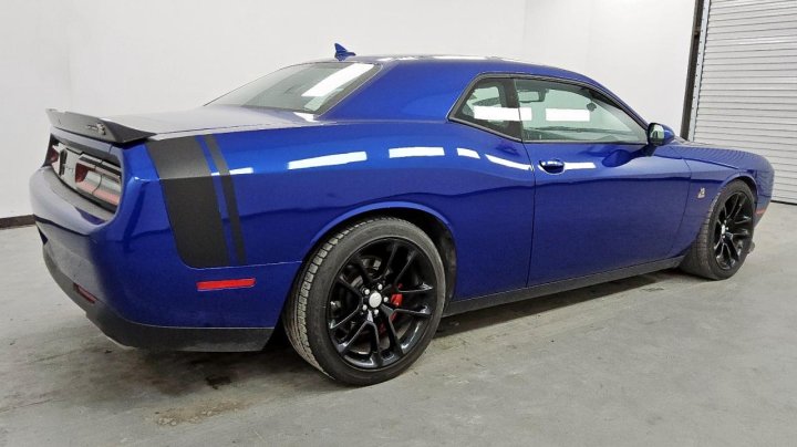 Dodge Challenger  2020
