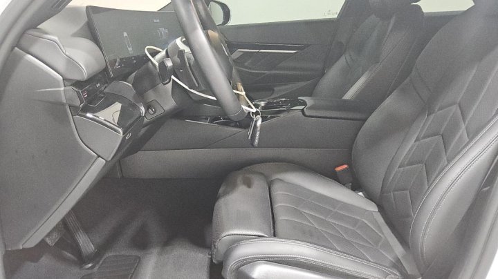 BMW 530  2024