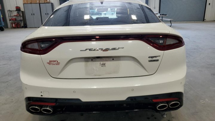 KIA STINGER  2019