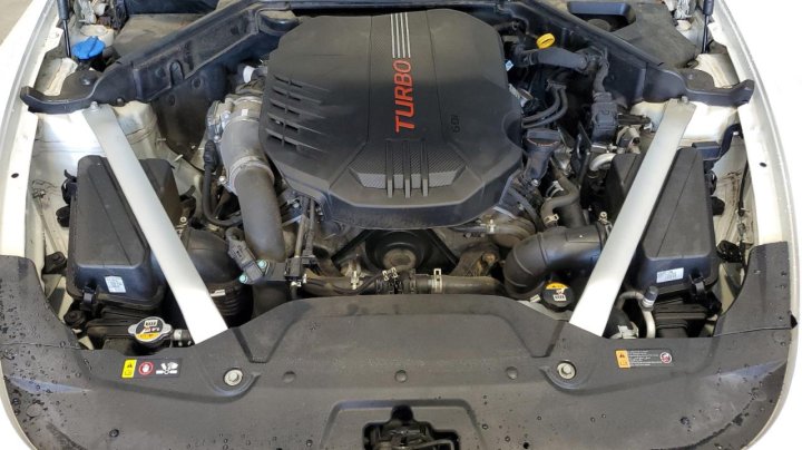 KIA STINGER  2019
