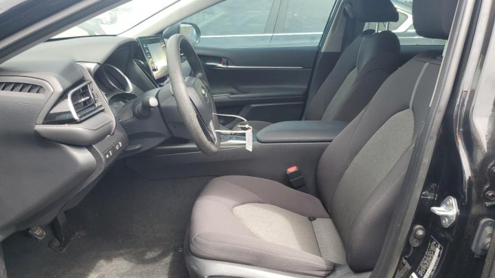 Toyota Camry  2023