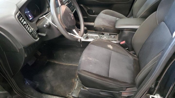 Mitsubishi Outlander  2019