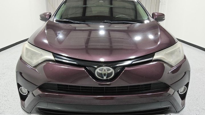 Toyota RAV4  2018