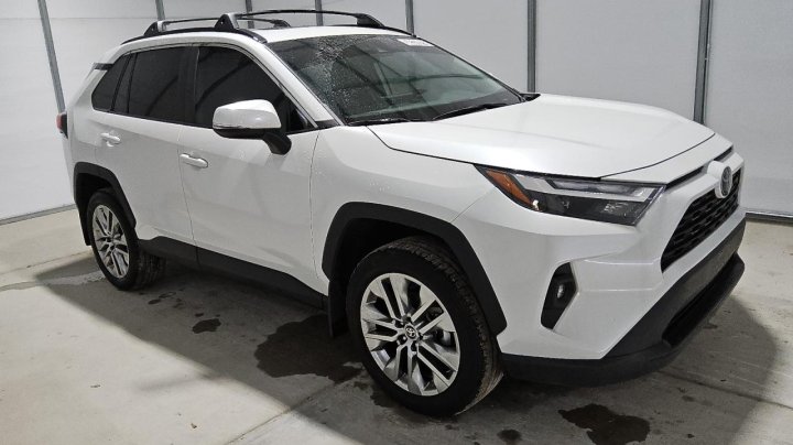 Toyota RAV4  2024