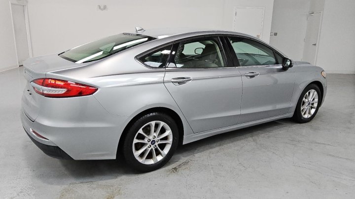 Ford FUSION  2020
