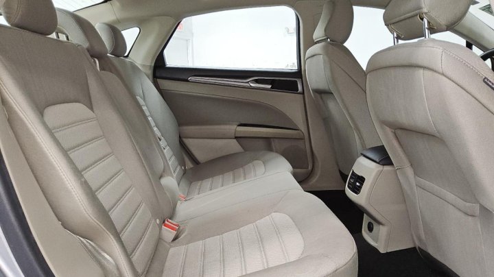 Ford FUSION  2020