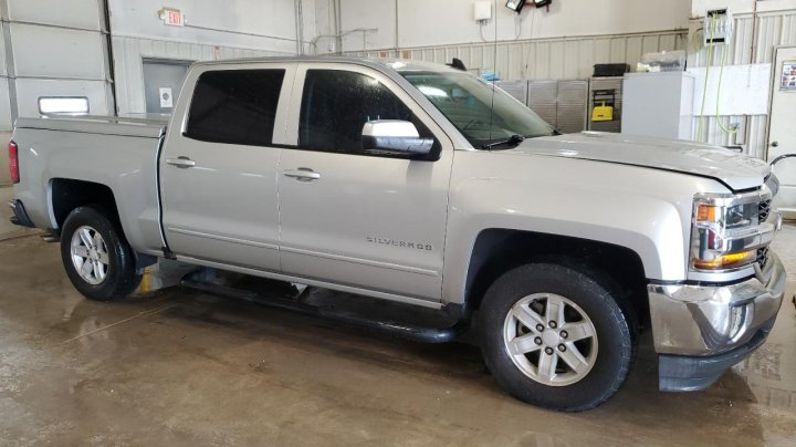 Chevrolet Silverado  2018