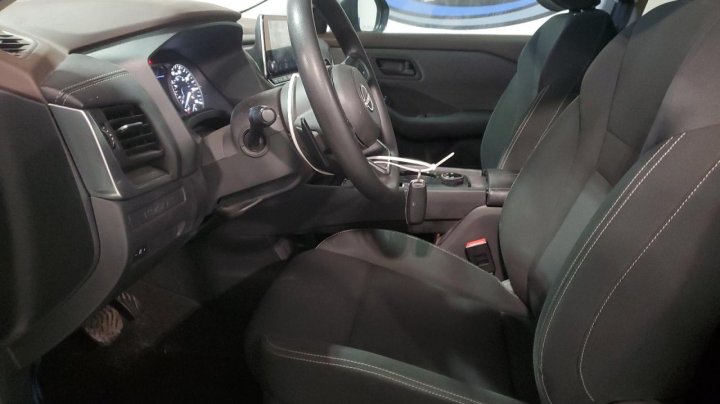 Nissan ROGUE  2023