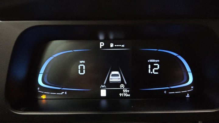 Hyundai Elantra  2024