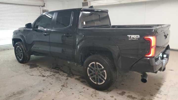 Toyota TACOMA  2024