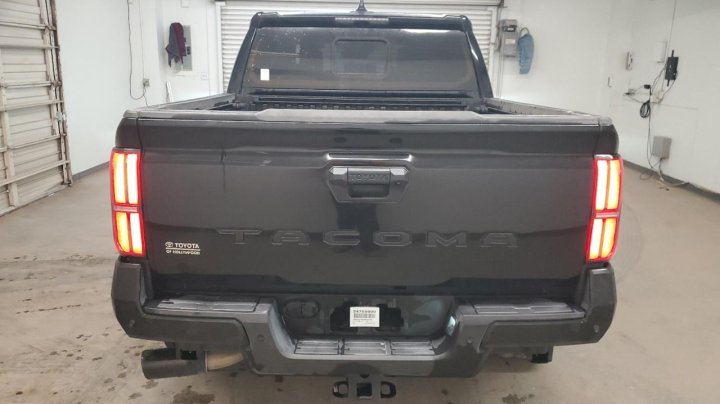 Toyota TACOMA  2024