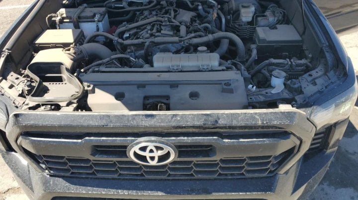 Toyota TACOMA  2024