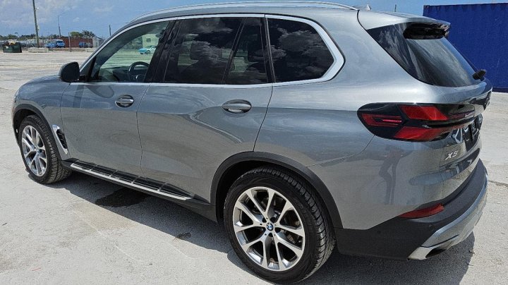 BMW X5  2024