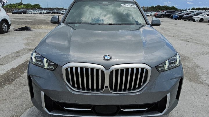 BMW X5  2024