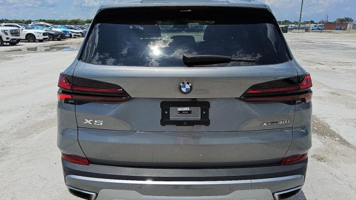 BMW X5  2024