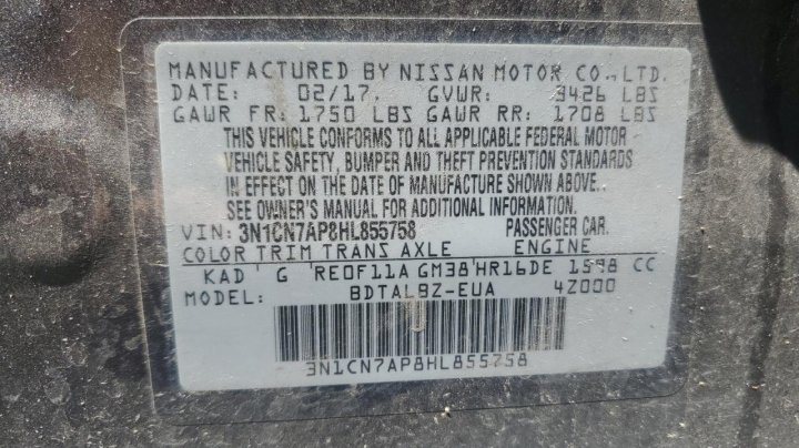 Nissan Versa  2017
