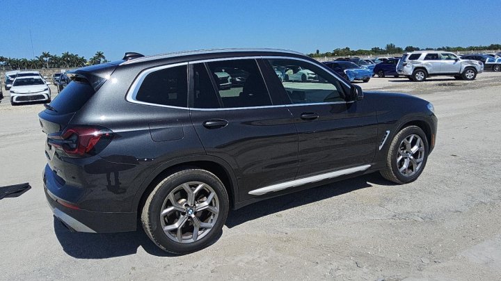 BMW X3  2024