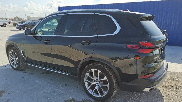 BMW X5  2024