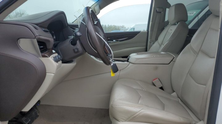 Cadillac Escalade  2016