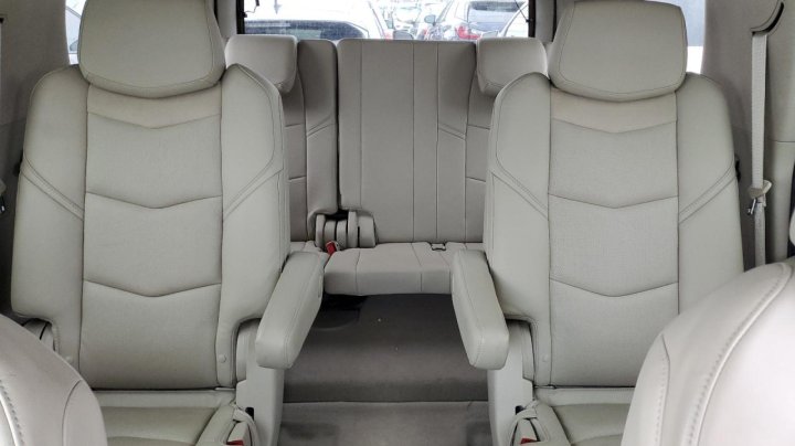 Cadillac Escalade  2016