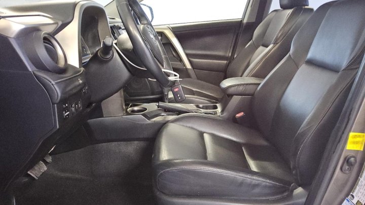 Toyota RAV4  2015