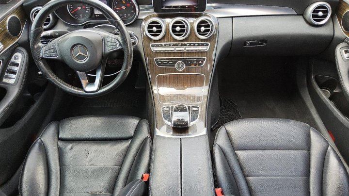 Mercedes-Benz C  2015