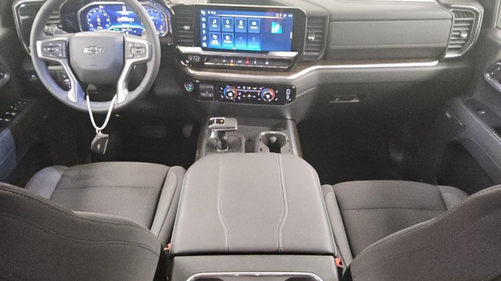 Chevrolet Silverado  2024
