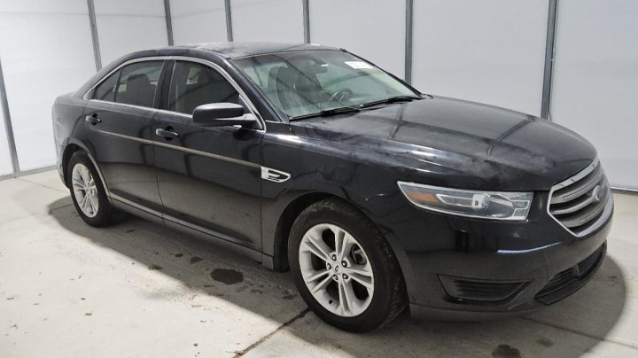 Ford TAURUS  2016