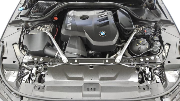 BMW 530  2024