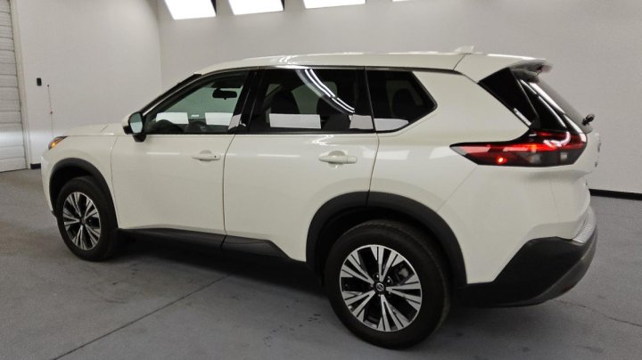 Nissan ROGUE  2021
