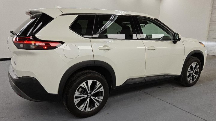 Nissan ROGUE  2021