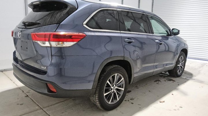 Toyota Highlander  2019