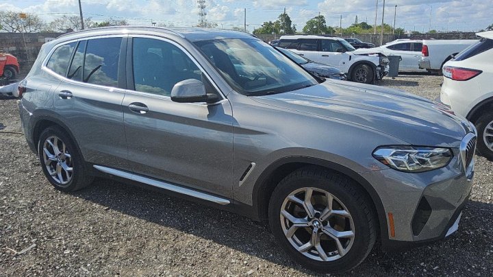 BMW X3  2023