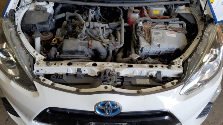 Toyota PRIUS C  2016
