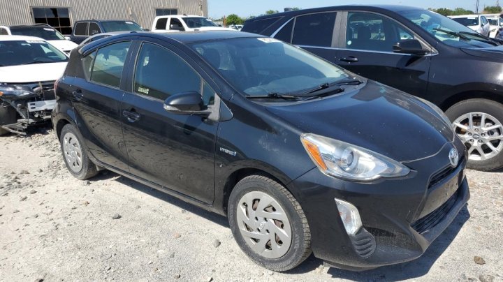 Toyota PRIUS C  2016