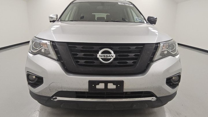 Nissan Pathfinder  2020