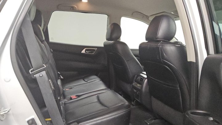 Nissan Pathfinder  2020