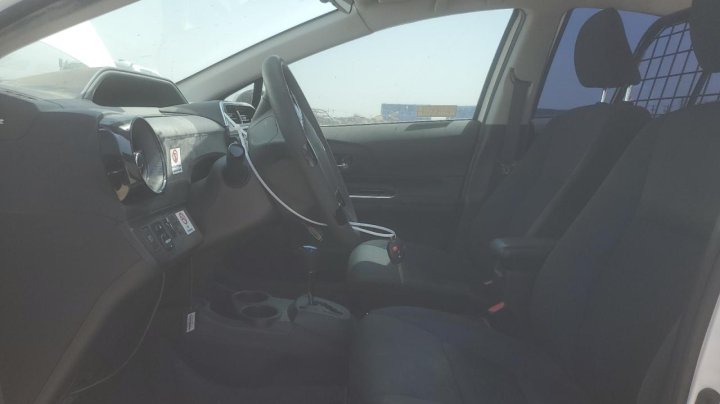 Toyota PRIUS C  2018