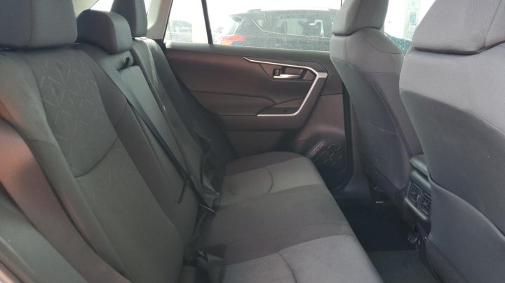 Toyota RAV4  2024