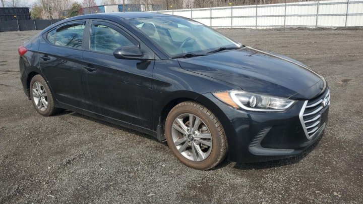 Hyundai Elantra  2018
