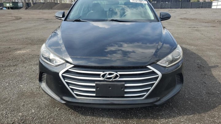 Hyundai Elantra  2018