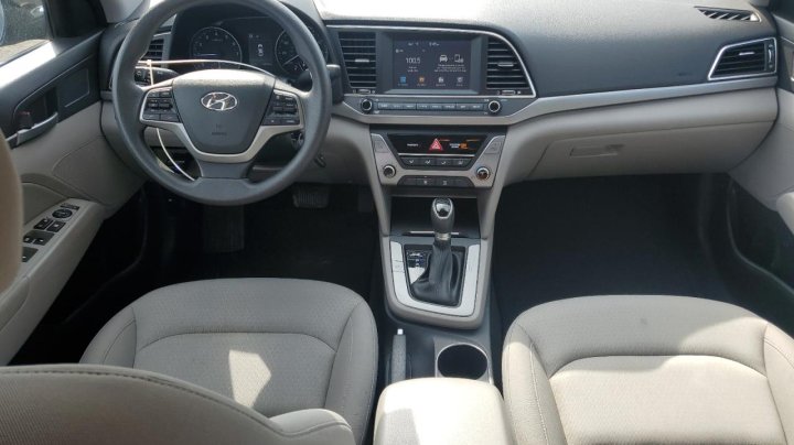 Hyundai Elantra  2018