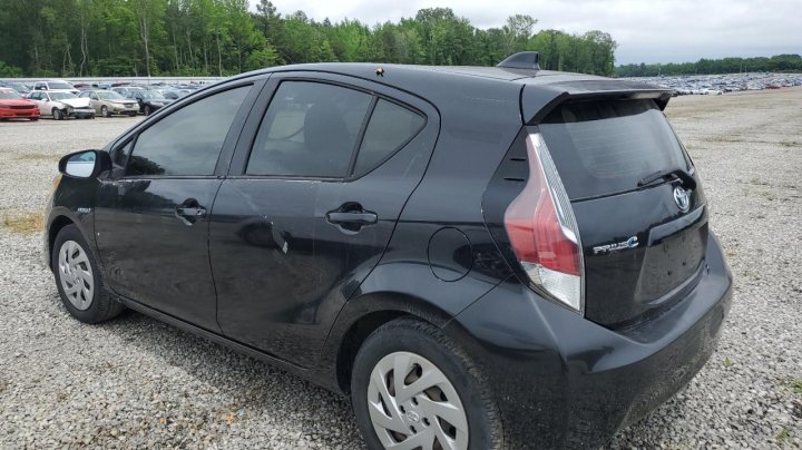 Toyota PRIUS C  2016