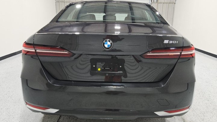 BMW 530  2024