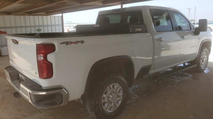 Chevrolet Silverado  2022