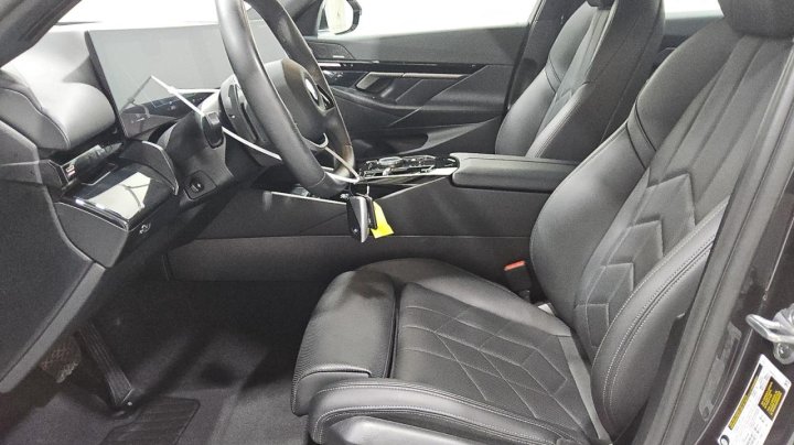 BMW 530  2024