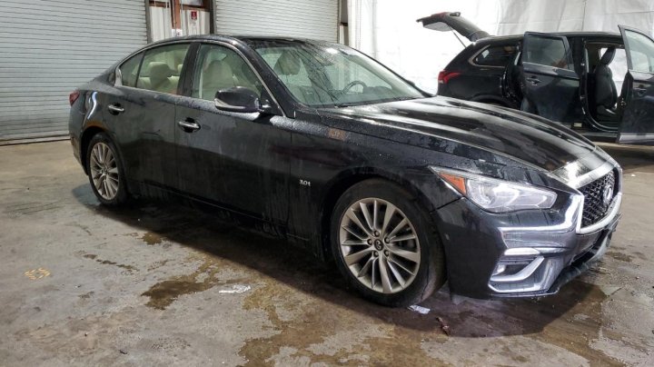INFINITI Q50  2019